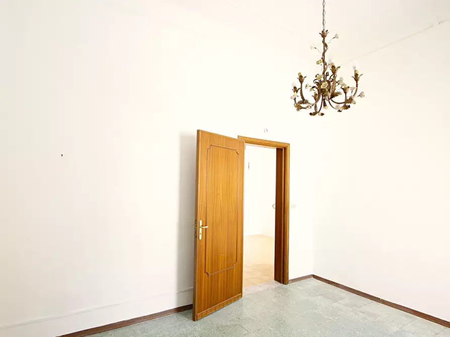 Immagine 21 di Villetta a schiera in vendita  in Via Torino a Parabita