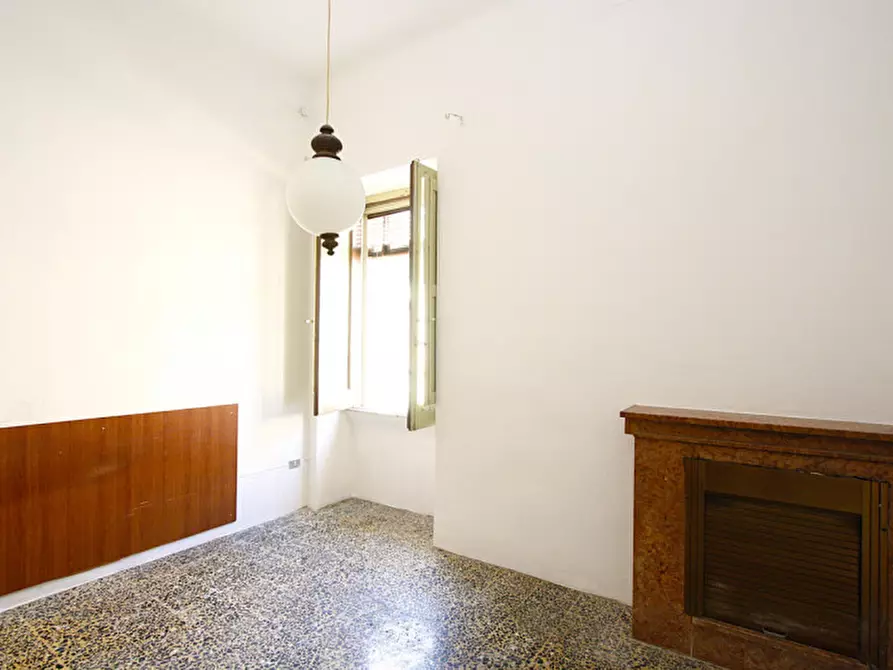 Immagine 22 di Villetta a schiera in vendita  in Via Torino a Parabita