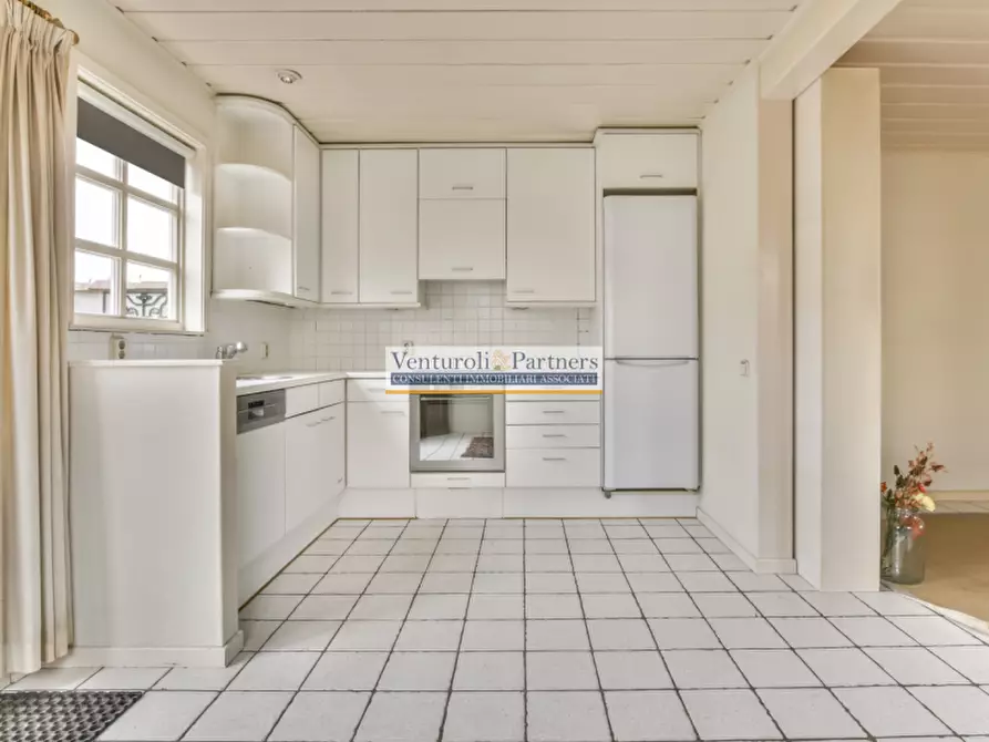 Immagine 5 di Appartamento in vendita  in Via Rovaroli a Manerba Del Garda