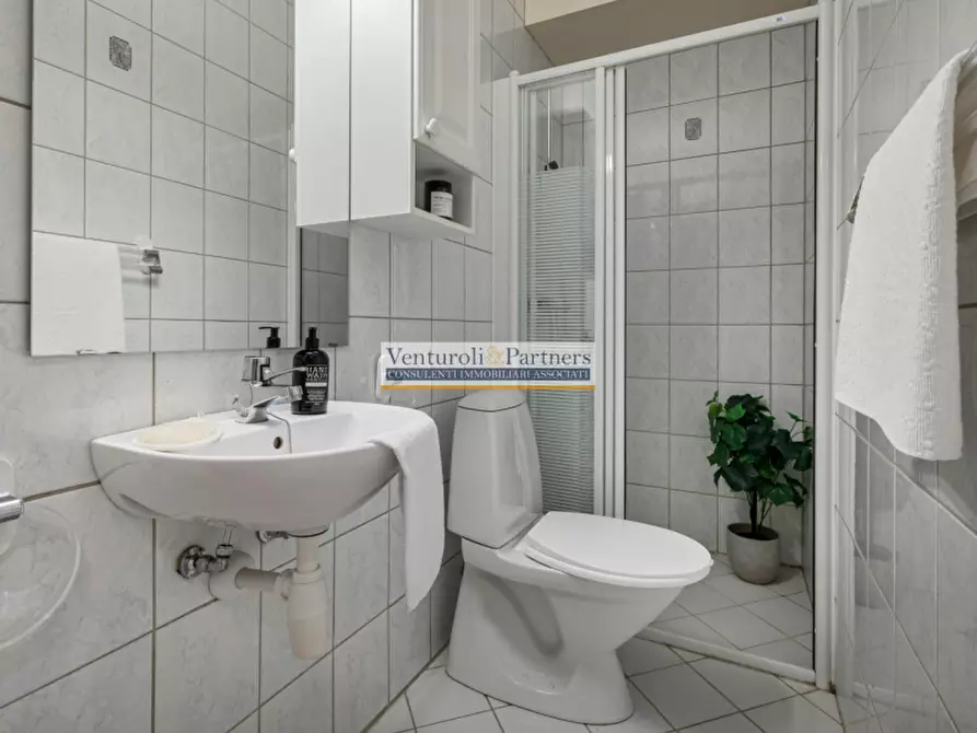 Immagine 6 di Appartamento in vendita  in Via Rovaroli a Manerba Del Garda