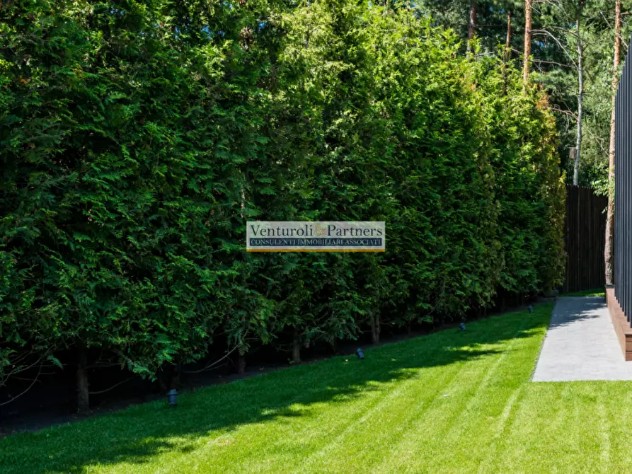 Immagine 8 di Appartamento in vendita  in Via Rovaroli a Manerba Del Garda