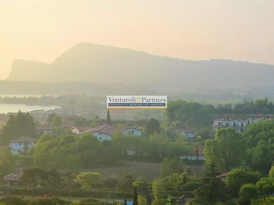 Immagine 12 di Appartamento in vendita  in Via Rovaroli a Manerba Del Garda