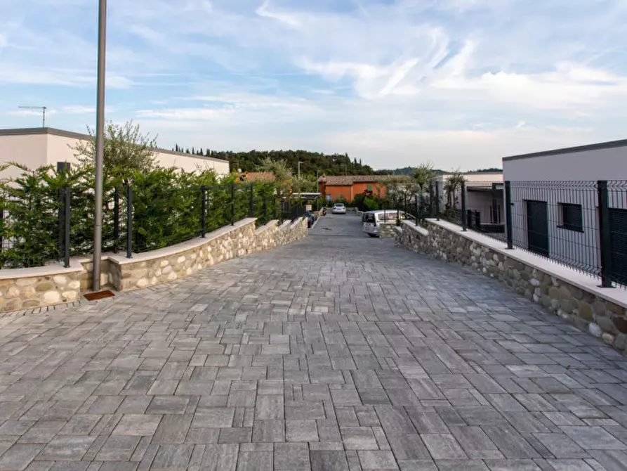 Immagine 13 di Villa in vendita  a Costermano sul Garda