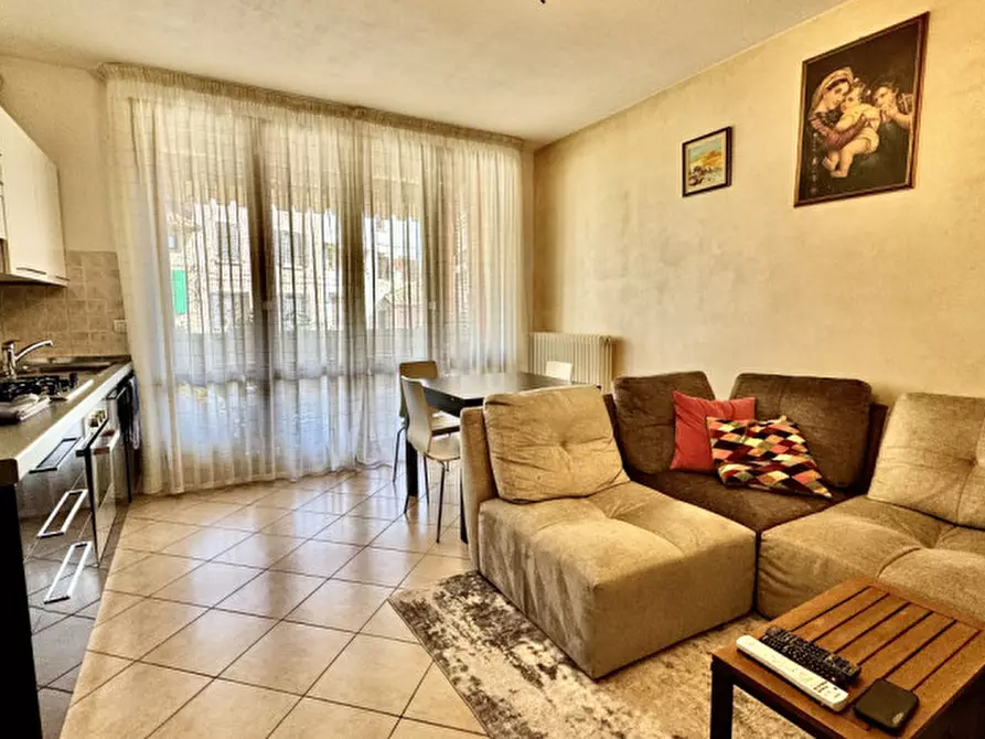 Immagine 2 di Appartamento in vendita  in Via Nando Pesci a Medesano