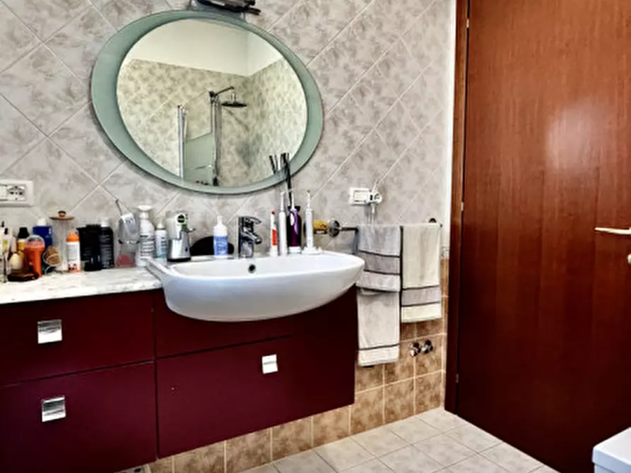 Immagine 13 di Appartamento in vendita  in Via Nando Pesci a Medesano