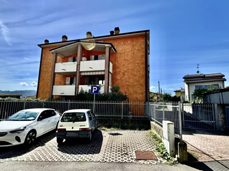 Immagine 20 di Appartamento in vendita  in Via Nando Pesci a Medesano