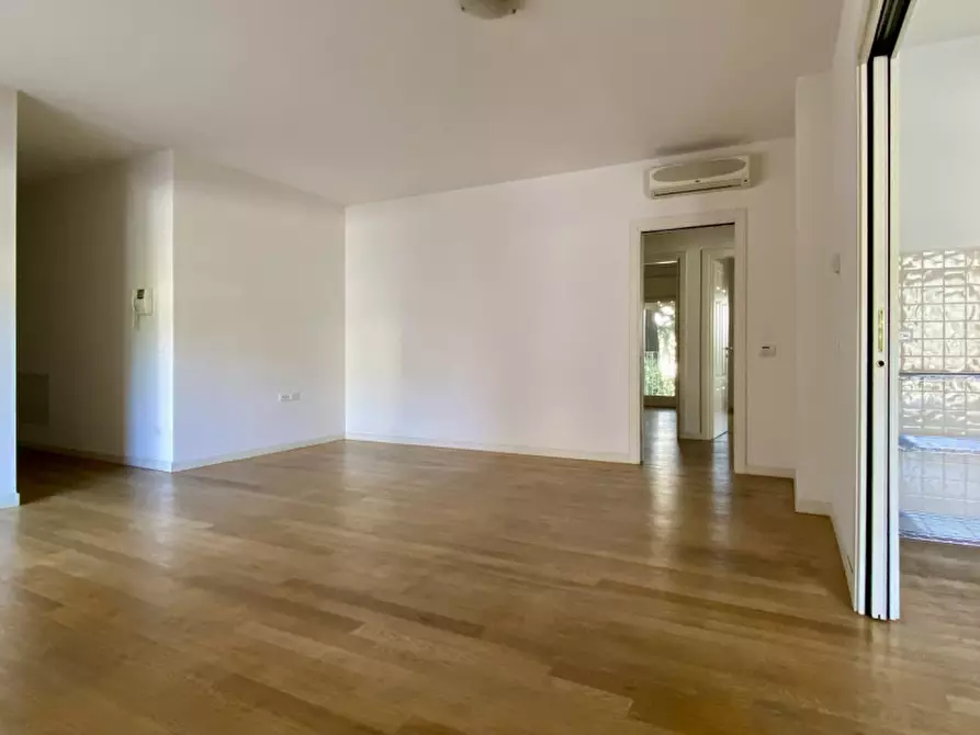 Immagine 2 di Appartamento in vendita  in Via Gerolamo Egidio di Velo, 30 a Vicenza