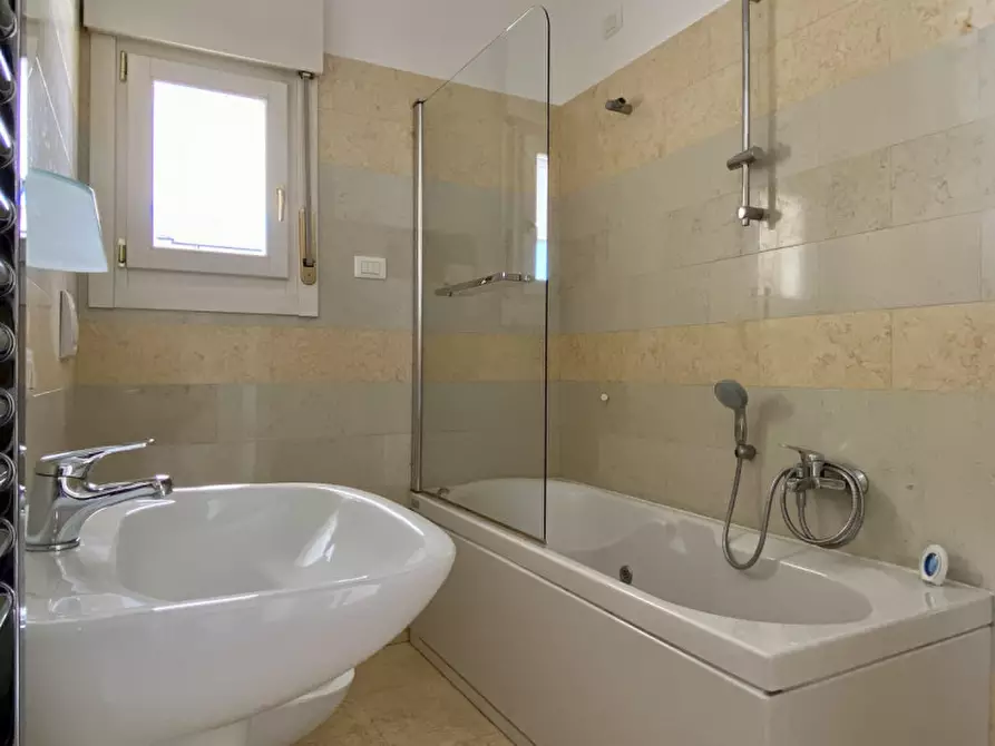 Immagine 18 di Appartamento in vendita  in Via Gerolamo Egidio di Velo, 30 a Vicenza