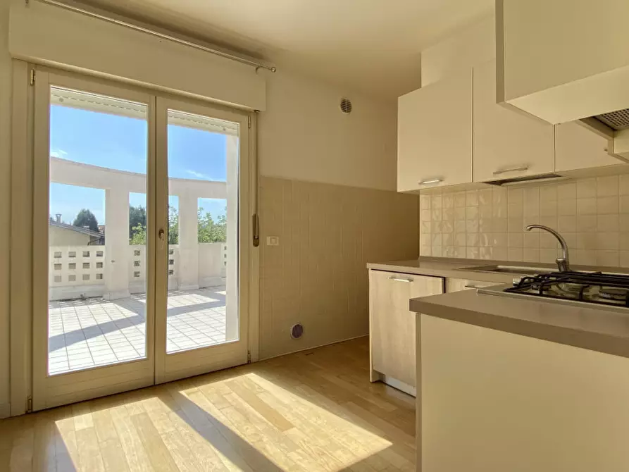 Immagine 15 di Attico in vendita  in Via Gerolamo Egidio di Velo, 30 a Vicenza