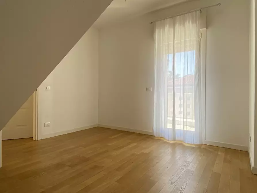 Immagine 36 di Attico in vendita  in Via Gerolamo Egidio di Velo, 30 a Vicenza