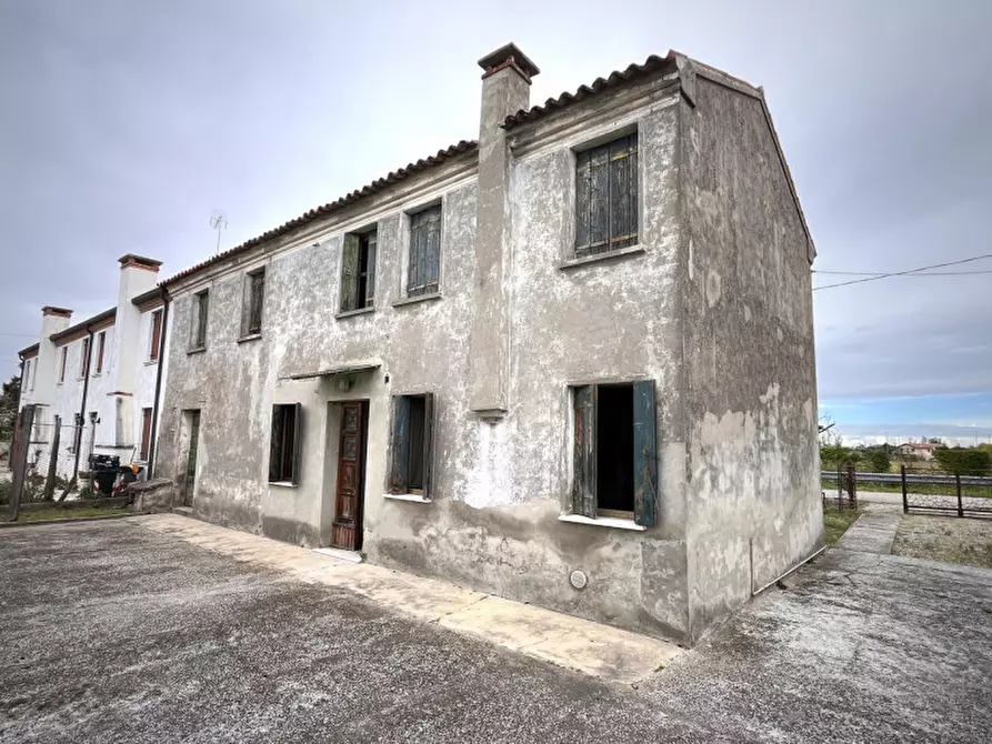 Immagine 1 di Villetta a schiera in vendita  in via ceresolo a Rovigo