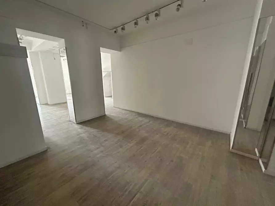 Immagine 8 di Attività commerciale in affitto  in Piazza Sant'Oronzo 44 a Lecce