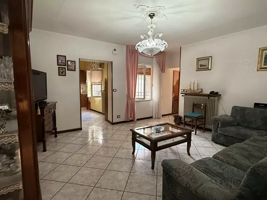 Immagine 6 di Casa indipendente in vendita  in Via Marziale Cerutti a Lonato del Garda