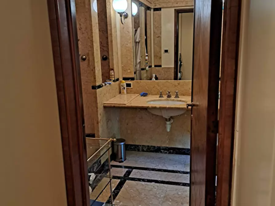 Immagine 14 di Villa in vendita  in Via Annibale da Bassano a Padova