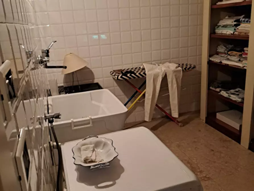 Immagine 31 di Villa in vendita  in Via Annibale da Bassano a Padova