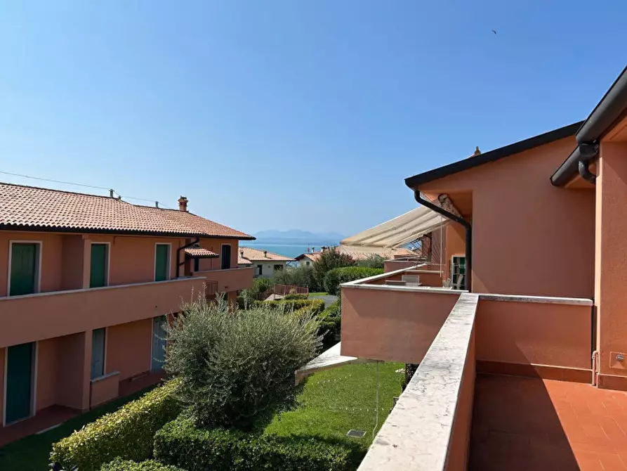 Immagine 2 di Appartamento in affitto  in Via Arturo Toscanini a Lazise