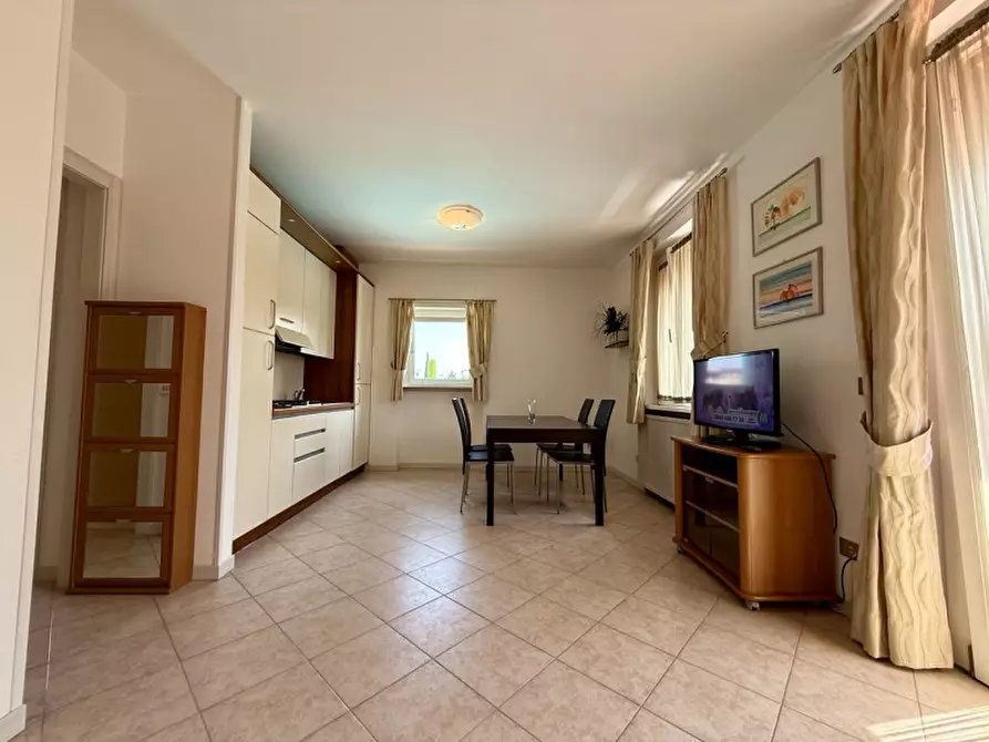 Immagine 5 di Appartamento in affitto  in Via Arturo Toscanini a Lazise