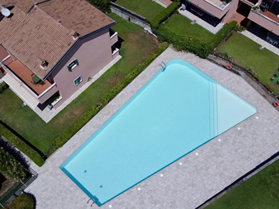 Immagine 31 di Appartamento in affitto  in Via Arturo Toscanini a Lazise