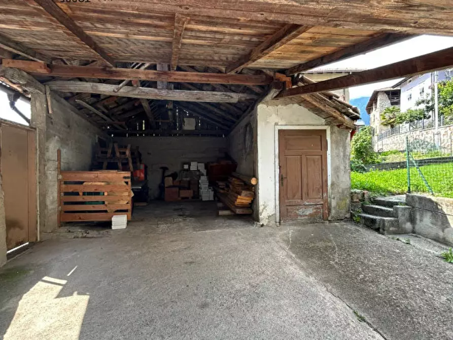 Immagine 10 di Villetta a schiera in vendita  in via scanna a Livo