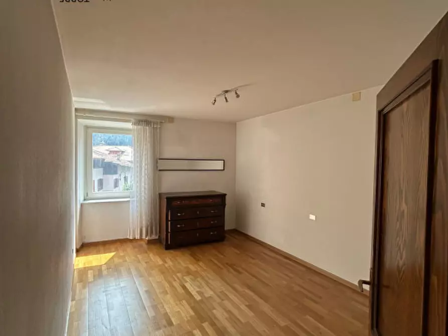 Immagine 28 di Villetta a schiera in vendita  in via scanna a Livo