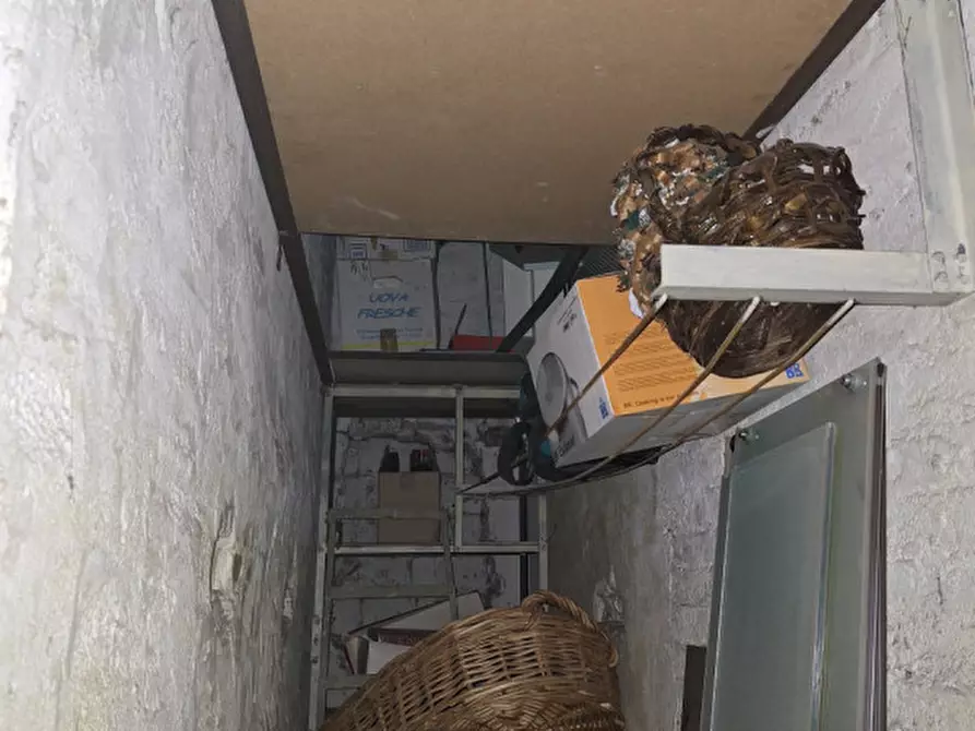 Immagine 24 di Appartamento in vendita  in VIA PALESTRO 19 a Modena