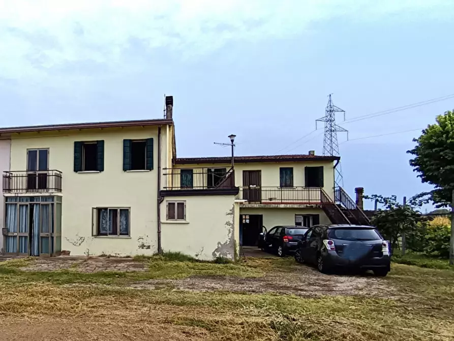 Immagine 2 di Casa indipendente in vendita  in Stradella Donà a Campolongo Maggiore