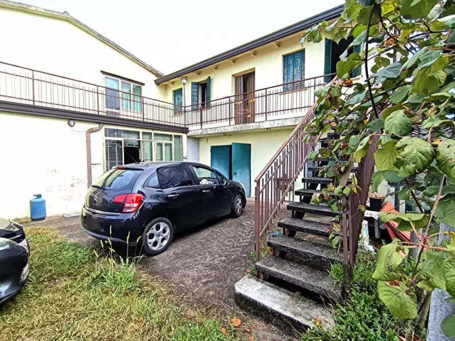 Immagine 4 di Casa indipendente in vendita  in Stradella Donà a Campolongo Maggiore