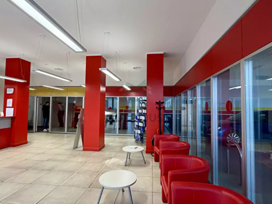 Immagine 3 di Capannone industriale in vendita  in Viale del Lavoro a Verona