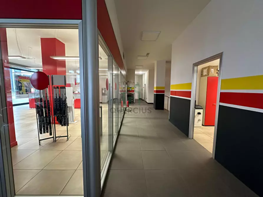 Immagine 5 di Capannone industriale in vendita  in Viale del Lavoro a Verona