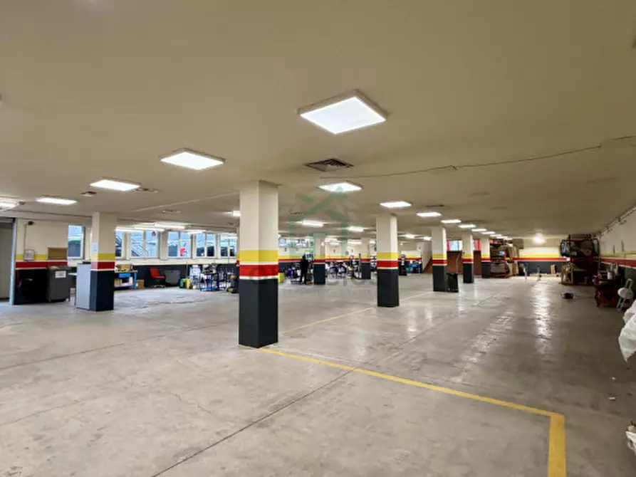Immagine 15 di Capannone industriale in vendita  in Viale del Lavoro a Verona