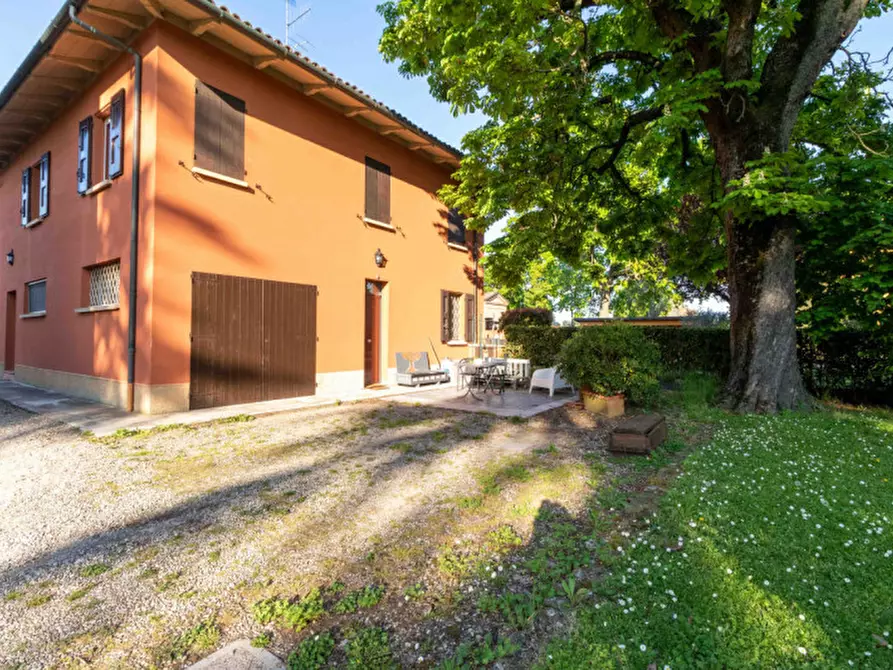 Immagine 2 di Villa in vendita  in VIA FRABAZZA  9 a Bologna