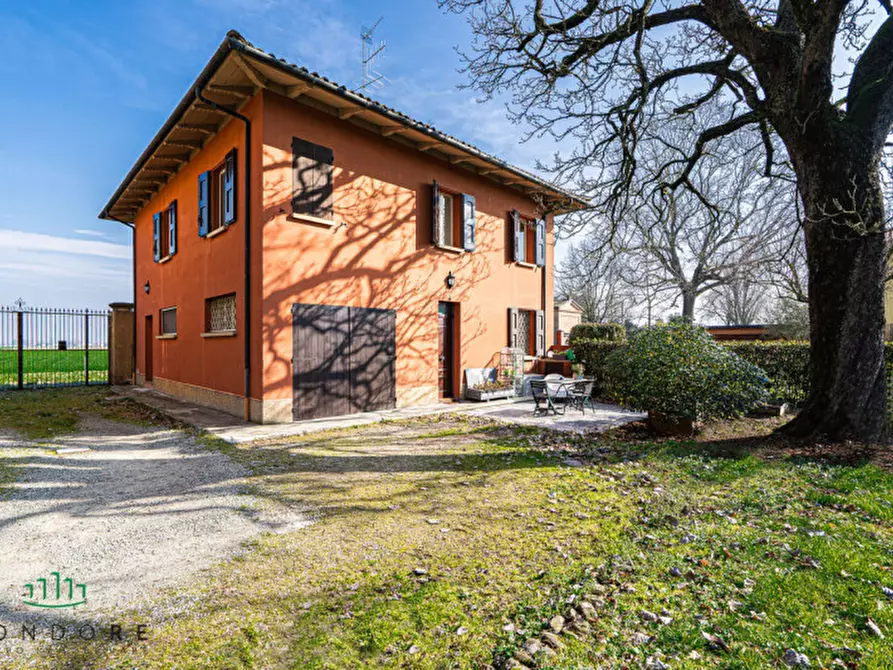 Immagine 3 di Villa in vendita  in VIA FRABAZZA  9 a Bologna