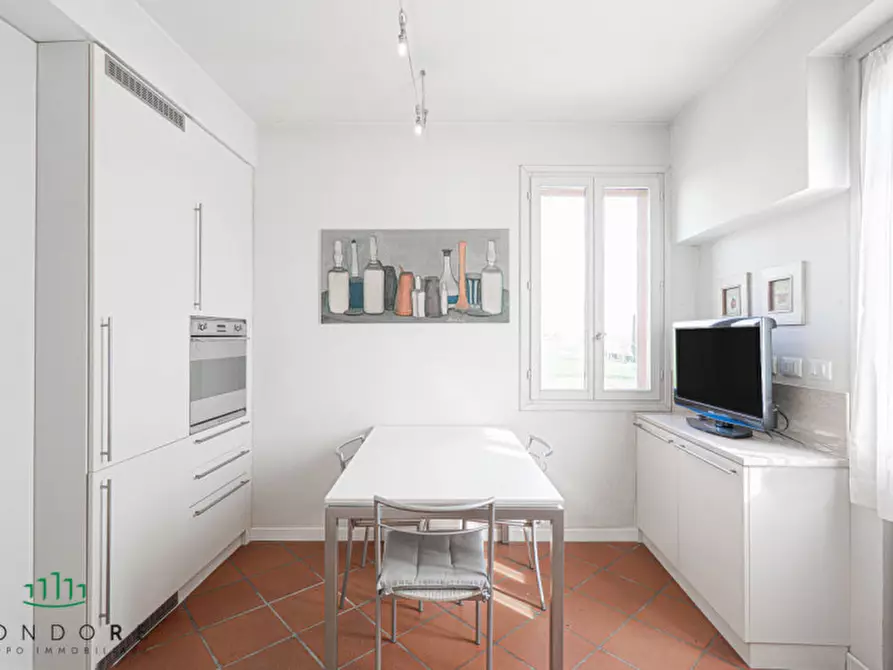 Immagine 16 di Villa in vendita  in VIA FRABAZZA  9 a Bologna