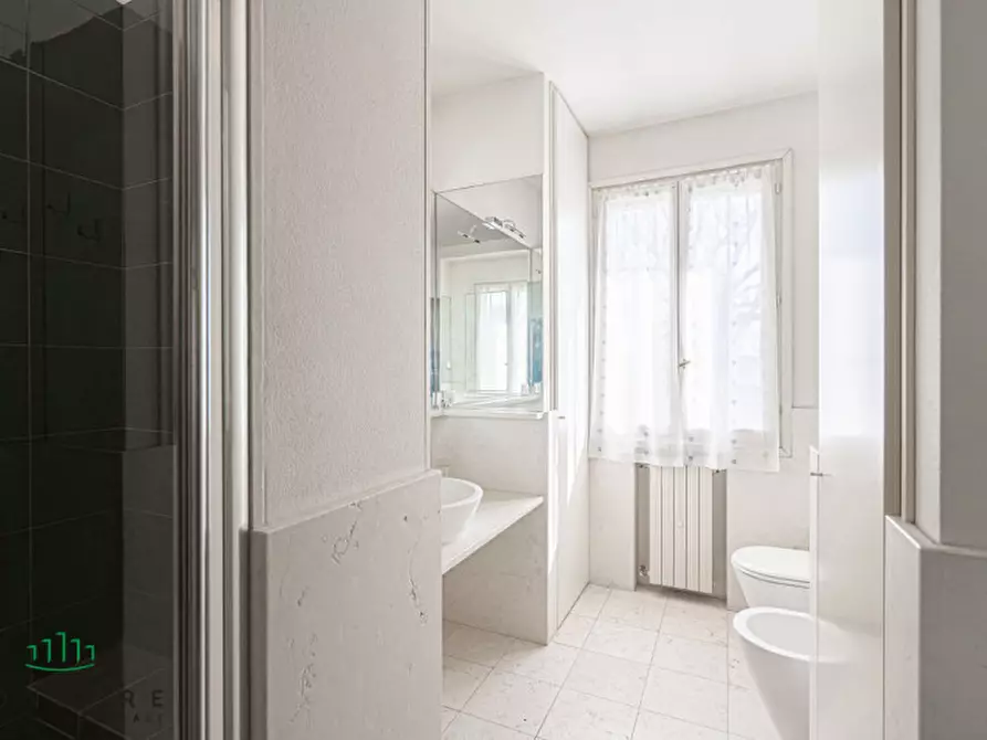 Immagine 26 di Villa in vendita  in VIA FRABAZZA  9 a Bologna