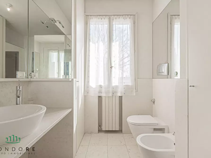 Immagine 27 di Villa in vendita  in VIA FRABAZZA  9 a Bologna