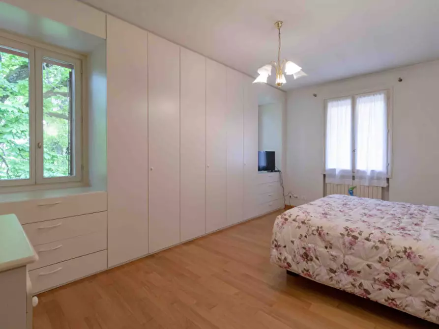 Immagine 27 di Villa in vendita  in VIA FRABAZZA  9 a Bologna