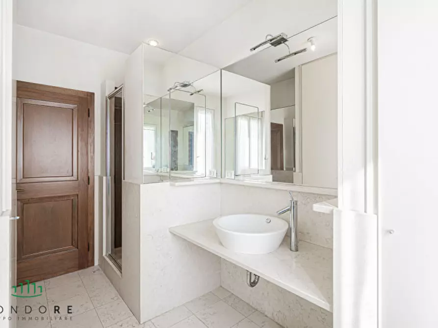 Immagine 28 di Villa in vendita  in VIA FRABAZZA  9 a Bologna