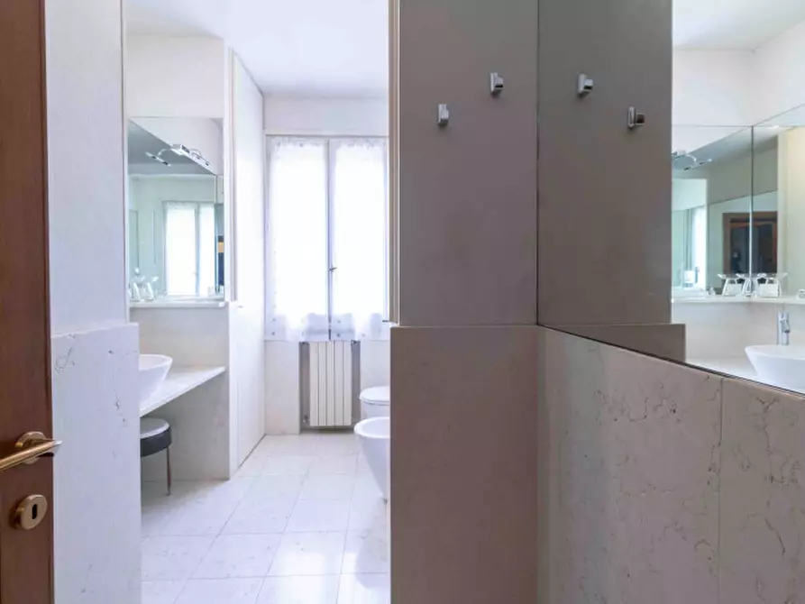 Immagine 31 di Villa in vendita  in VIA FRABAZZA  9 a Bologna