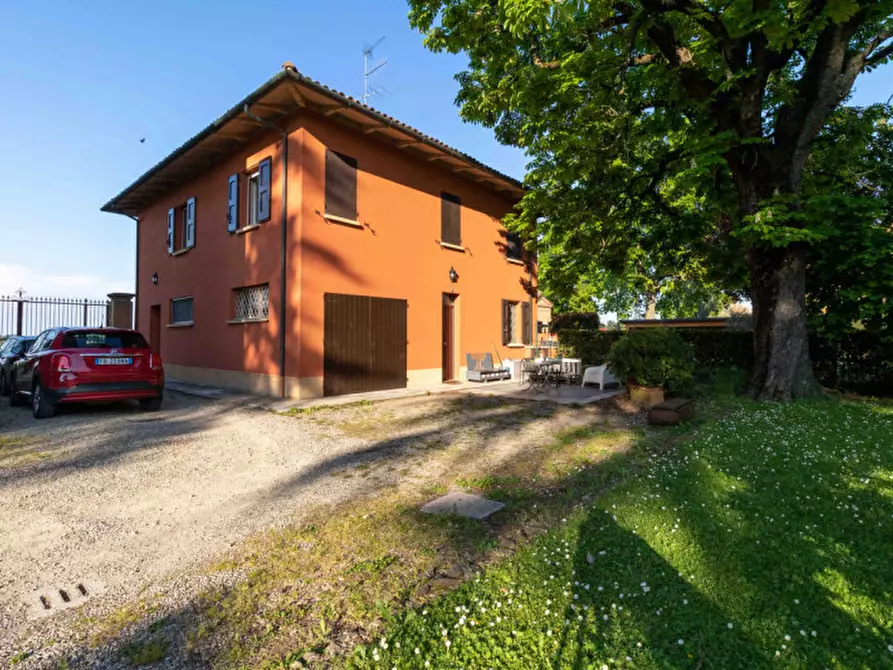 Immagine 33 di Villa in vendita  in VIA FRABAZZA  9 a Bologna