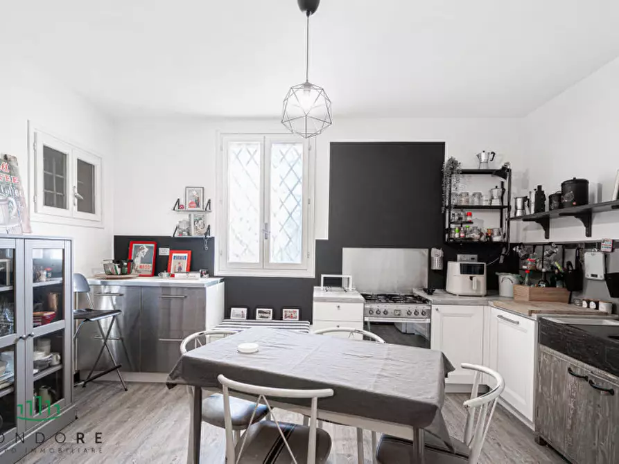 Immagine 45 di Villa in vendita  in VIA FRABAZZA  9 a Bologna