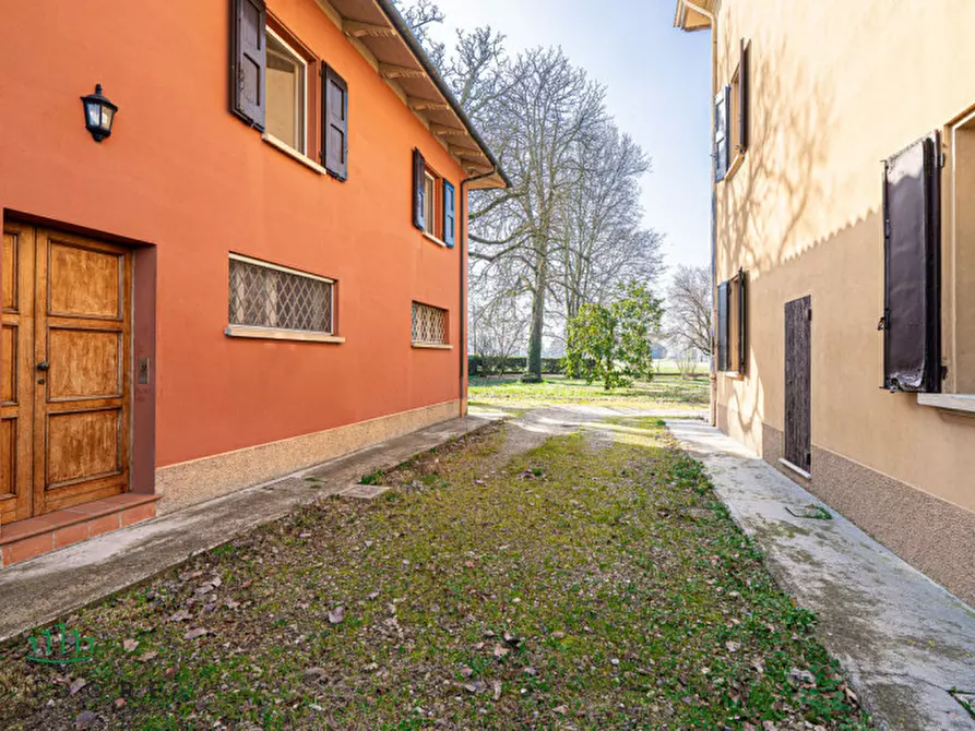Immagine 67 di Villa in vendita  in VIA FRABAZZA  9 a Bologna