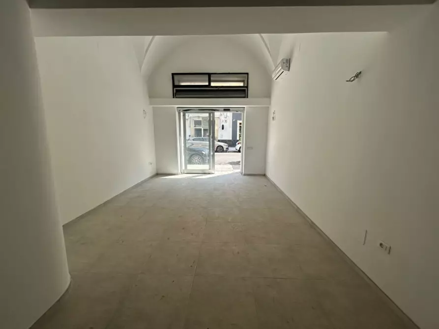 Immagine 4 di Attività commerciale in affitto  in Via Nazario Sauro 10a a Lecce