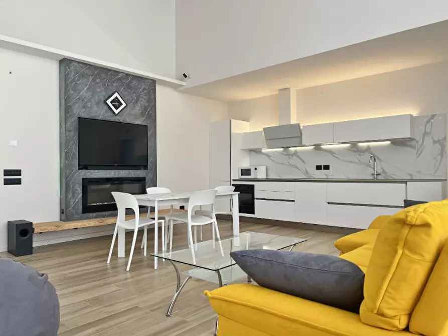 Immagine 1 di Villetta a schiera in vendita  in Largo Vittorio Boschetti a Montecchio Maggiore