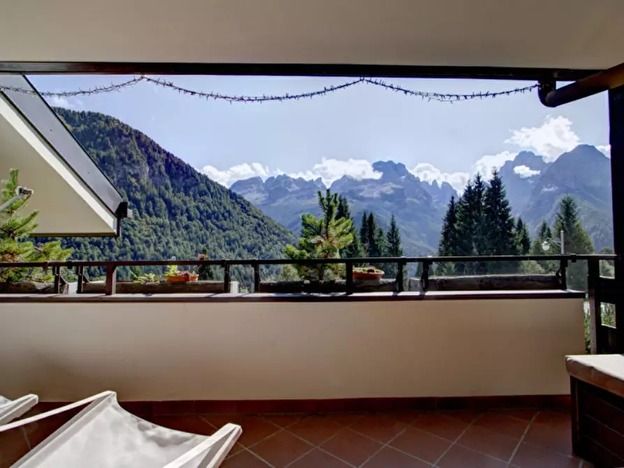 Immagine 2 di Appartamento in vendita  in Via Panorama a Pinzolo