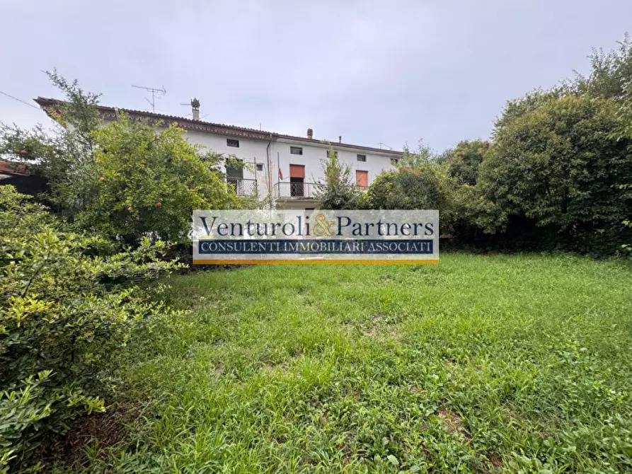 Immagine 1 di Rustico / casale in vendita  in Via Santa Maria a Calcinato