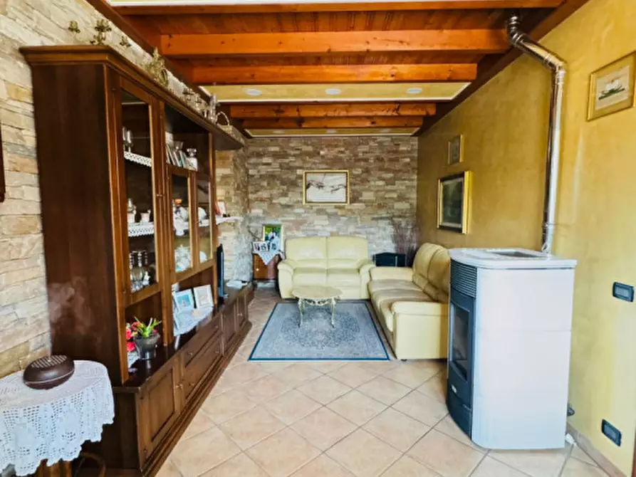 Immagine 4 di Appartamento in vendita  a Isorella