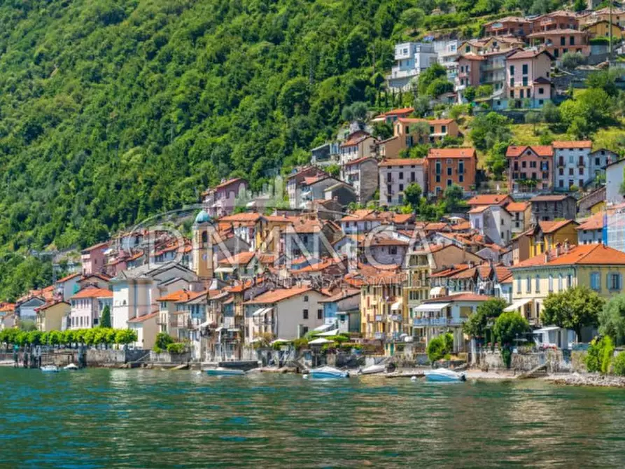 Immagine 33 di Attico in vendita  a Nesso