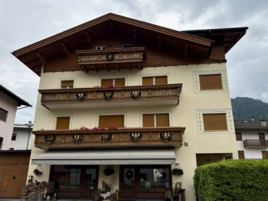 Immagine 2 di Casa indipendente in vendita  in via roma 40 a Primiero San Martino Di Castrozza