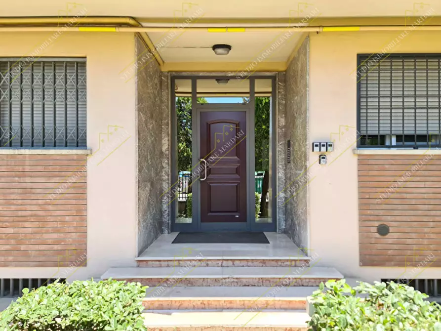 Immagine 1 di Camera in affitto  in Via Francesco Zanardi 81 a Bologna