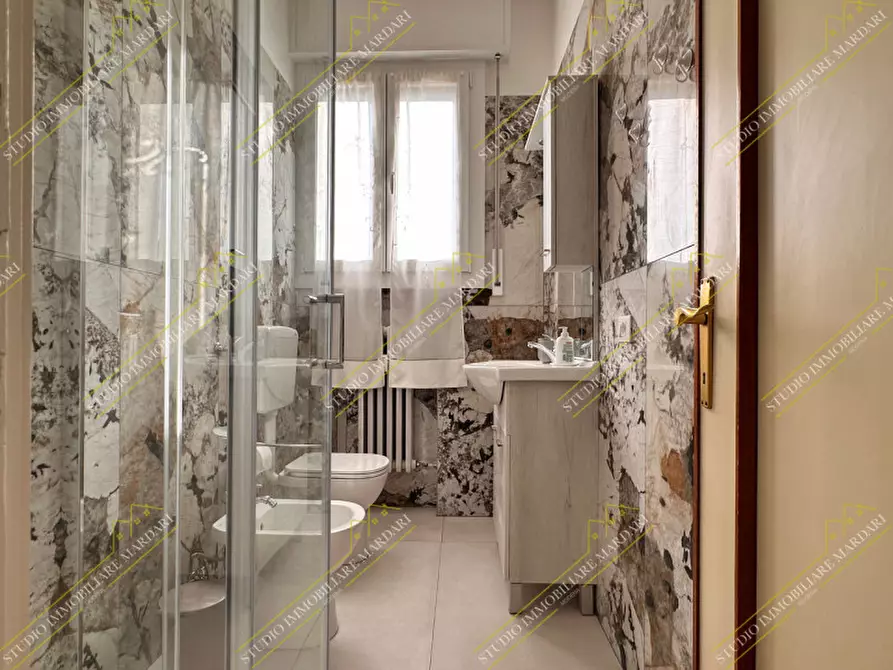 Immagine 10 di Camera in affitto  in Via Francesco Zanardi 81 a Bologna